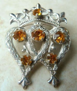 http://www.kcavintagegems.uk/vintage-sterling-silver-wbs-ward-brothers-luckenbooth-brooch-2065-p.asp