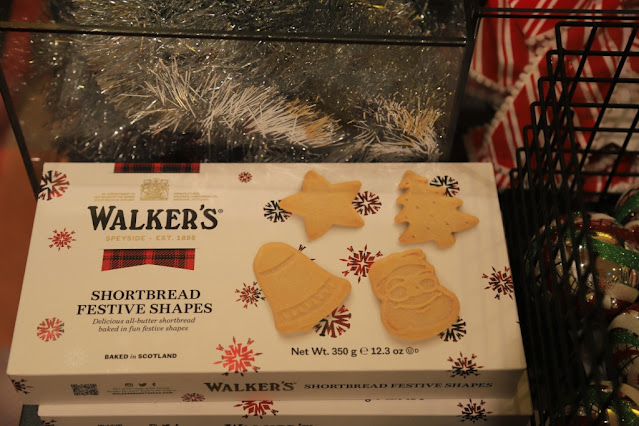 Kerstversiering in de Bijenkorf, foto classic cars and lifestyle