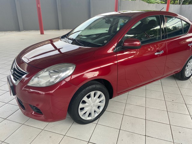 VERSA SV 2014 1.6 (CARRO IMPECÁVEL)