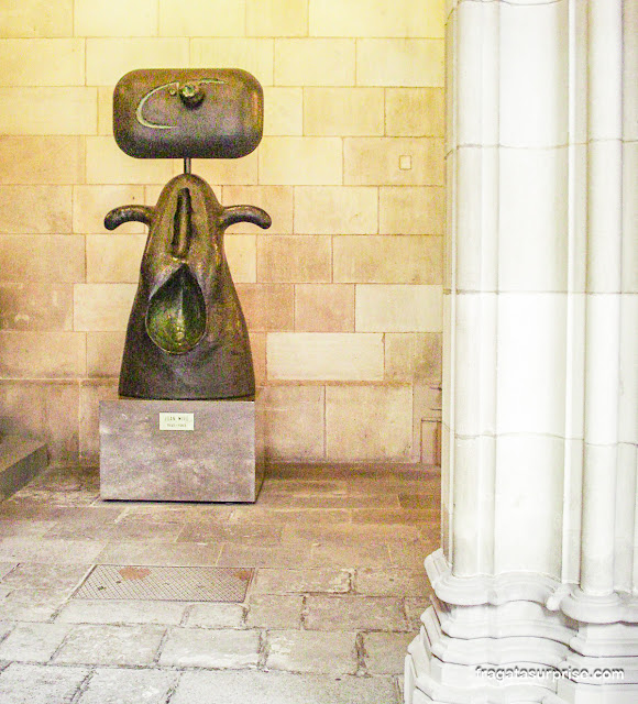 "Mulher", de Joan Miró, na Casa de la Ciutat de Barcelona