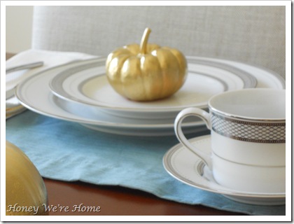 Gma, Thanksgiving table 025