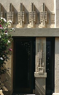 Hollyhock House