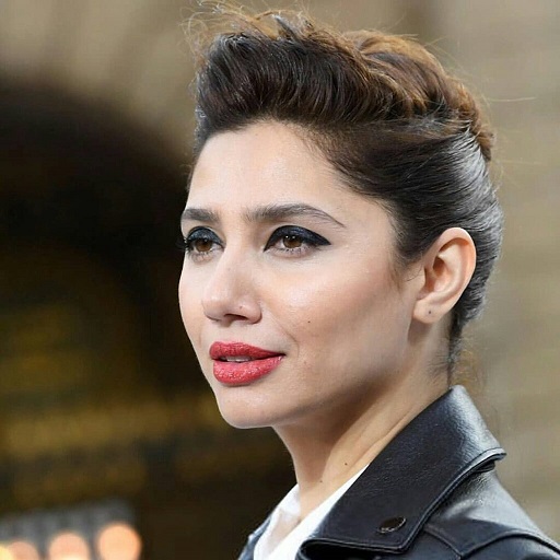 Mahira Khan Actress of Pakistan become a Boy 2