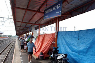 stasiun taman kota