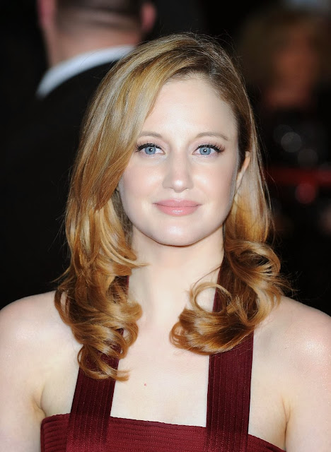 Artis Cantik Hollywood, Andrea Riseborough - Portal Seksi