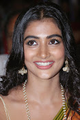 Pooja hegde glamorous photos-thumbnail-19