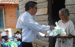 <center>BAZMA TAMBAH BANTUAN SEMBAKO LANSIA MENJADI 100 SETIAP BULAN</center>