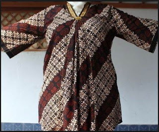 Model baju batik wanita untuk kerja terbaru