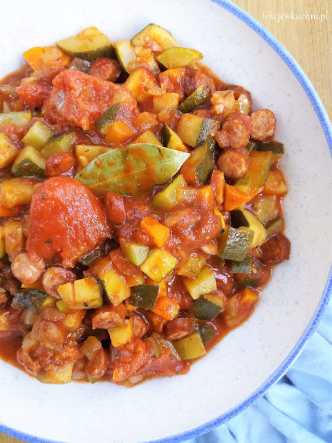 Szybki bigos z cukinii / Quick Zucchini and Sausage Stew