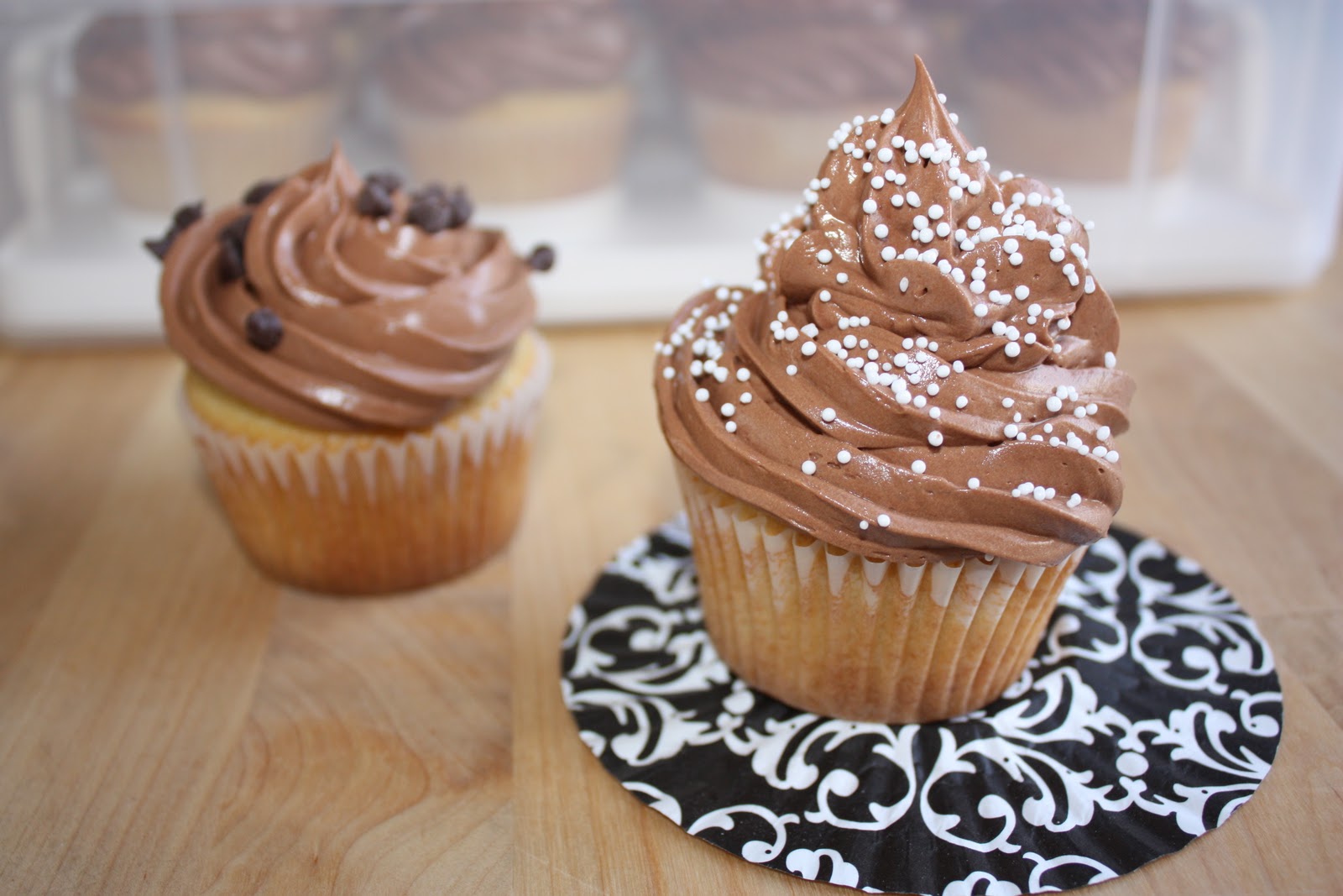 Light Cupcake Frosting