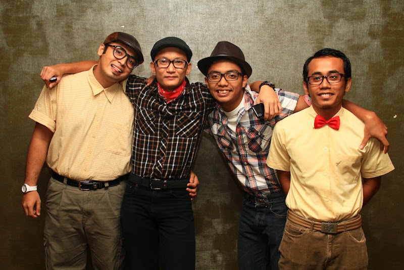25+ Pakaian Retro Untuk Lelaki, Konsep Spesial!