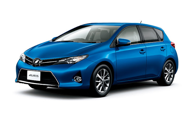 toyota-auris-2013%2B