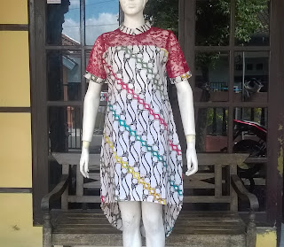 Dress Batik Kombinasi Brokat