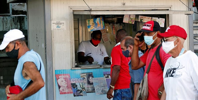 CUBA AMANECE EN CALMA Y SIN INTERNET MÓVIL TRAS JORNADA DE PROTESTAS MASIVAS