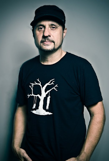 Барабанщик Dave Lombardo