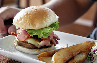 Bacon Burger at BBQ Hut