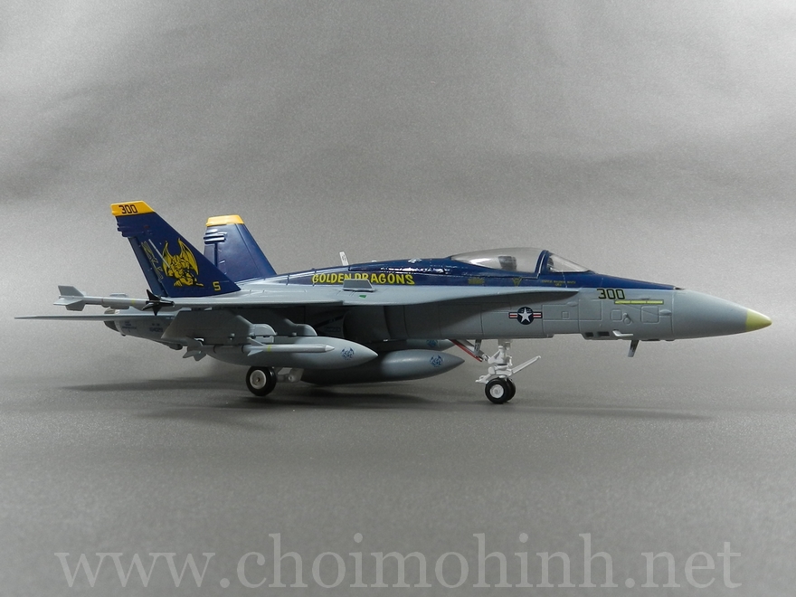 F/A-18C Hornet VFA-192 Golden Dragons 1:72 Witty Wings