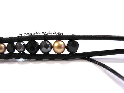 DIY Bracelet Tutorial: Vintage Gold Pearl Mix On Natural Black Leather (Chan Luu Women's Style Graduated 5 Wrap)
