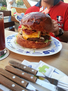 Monstrum burger