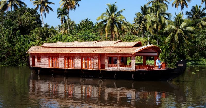 things to know about houseboats in kumarakom and alleppey