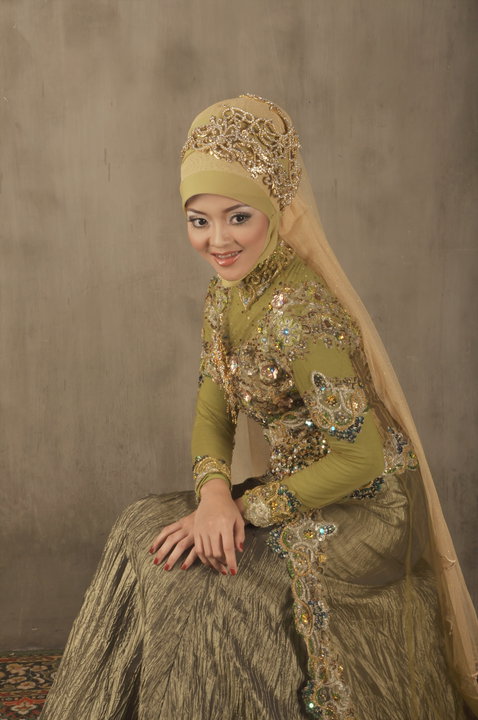 Never Ending Stories: Indonesian wedding dress