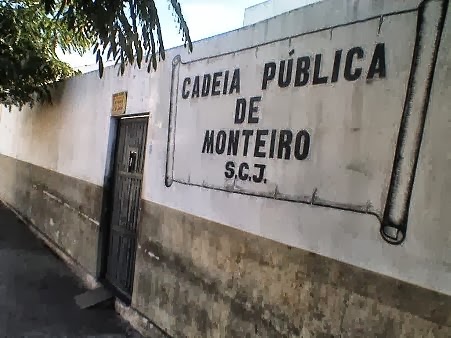 Cariri paraíbano: Homem é preso dentro de motel com filha de 12 anos em 