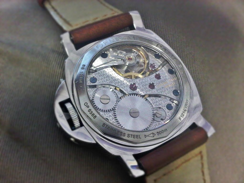 ... dengan leather strap coklat + buckle OEM Panerai. No Box or Paper