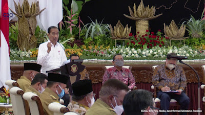 Tekan Inflasi, Jokowi Minta Kepala Daerah Tak Ragu Gunakan DAK dan DAU 