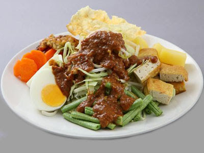 Kangen-Makan-Gado-Gado-Legendaris.jpg