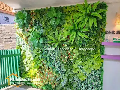 Jasa Vertical Garden Bali Denpasar | Tukang Taman Vertikal Asli & Vertical Sintetis di Bali