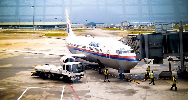 MALAYSIA AIRLINE BACKWARD SELAMA TERBANG 50 juta (Malaysia)