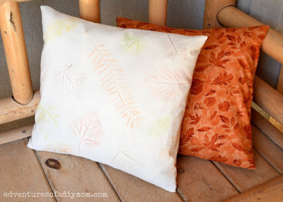 https://www.adventuresofadiymom.com/2018/09/fall-leaf-rubbing-pillow-fall-crafts.html