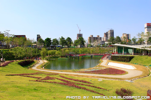 秋紅谷公園