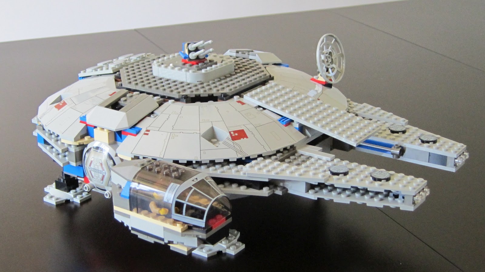 LEGO® Star Wars 75105 Millennium Falcon™ Achat Vente 