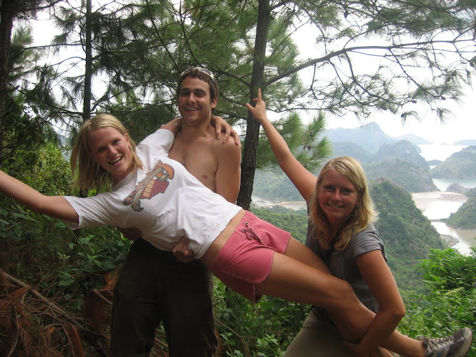 Trekking with Oli and Maria