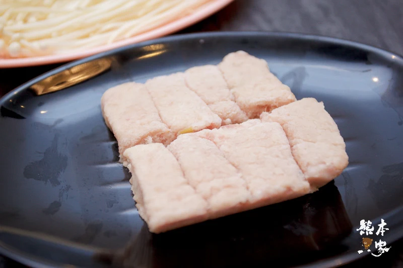 皇老爺溫體牛肉鍋｜台南民權路美食｜近阿美飯店~牛骨湯-現切溫體牛肉好吃