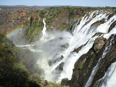 http://www.namibiareservations.com/ruacanaehalodgee.html