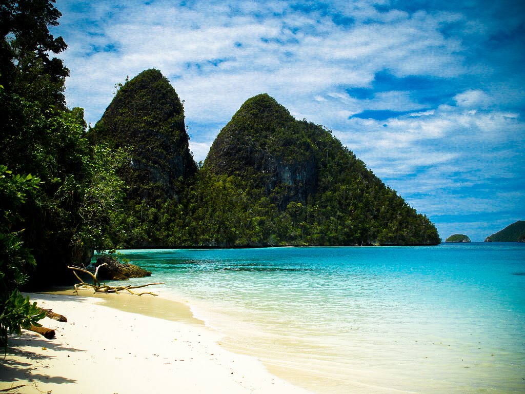 KUMPULAN FOTO FOTO Foto Foto Pemandangan Pantai Raja Ampat