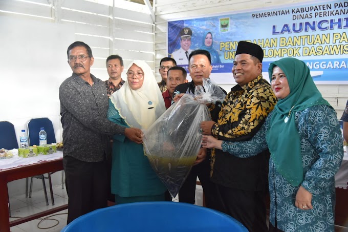 37 Dasawisma Berprestasi Di Kabupaten Padang Pariaman Terima 166 Paket Kolam Fiber