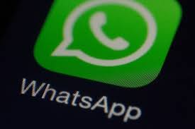 ¿Cuál es la diferencia entre borrar y eliminar un chat en WhatsApp?