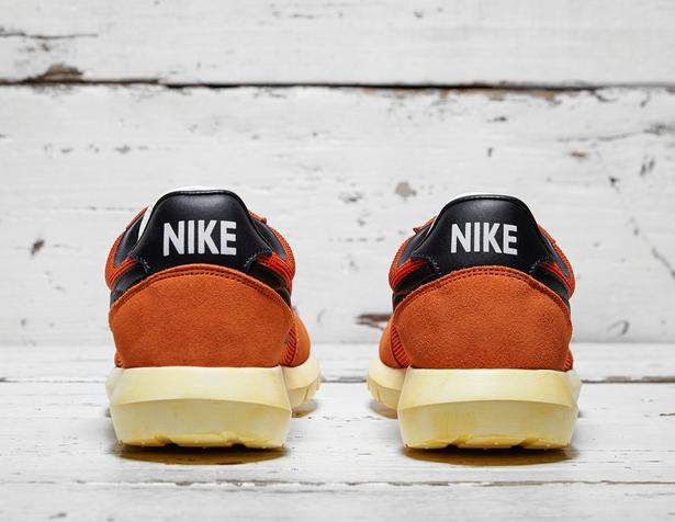 Nike logos Daybreak Tuscan Rust price