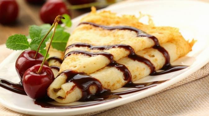 Foto Resep Menu Buka Puasa Pancake Gulung Buah Segar