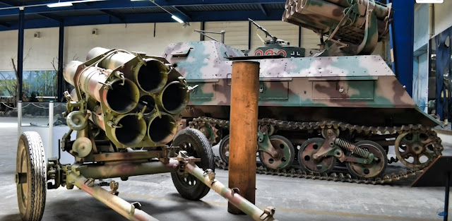 SDKFZ 4/1 Panzerwerfer 42 au musee de Saumur