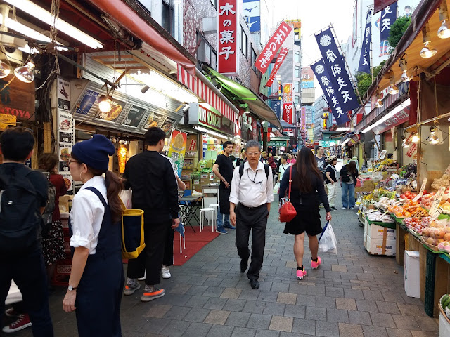 Ameyoko via di Tokyo giappone