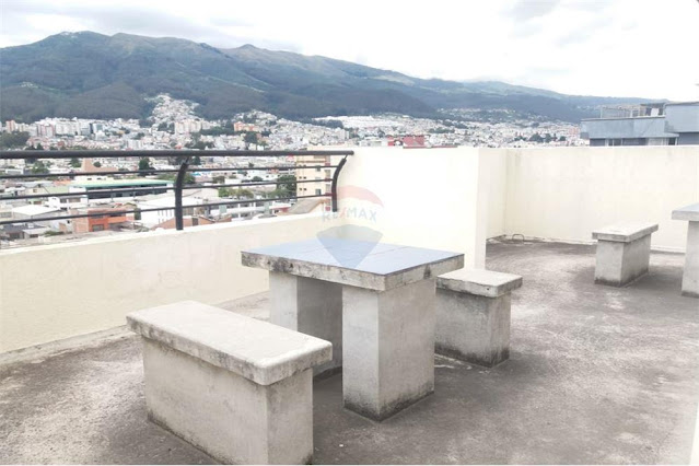 Terraza del edificio donde está el departamento de arriendo completamente amoblado