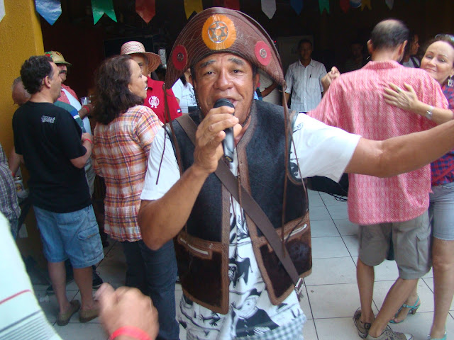 Forró da Amarv 2012 reuniu amigos do Rio Vermelho