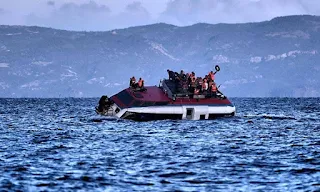 Naufrage d'un bateau de migrants en Grèce: 29 rescapés, entre 30 et 50 disparus