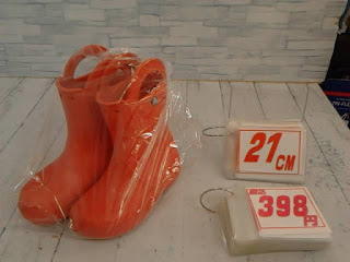 中古品　オレンジカラー　長靴　２１ｃｍ　３９８円