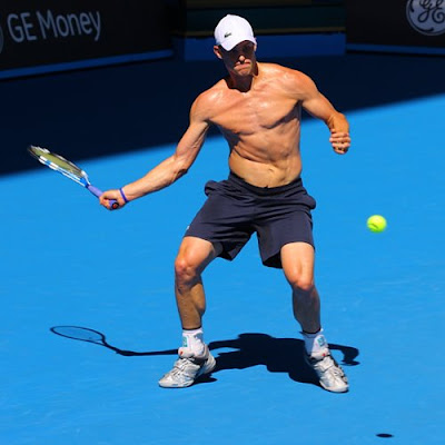 andy roddick shirtless. Labels: Andy Roddick