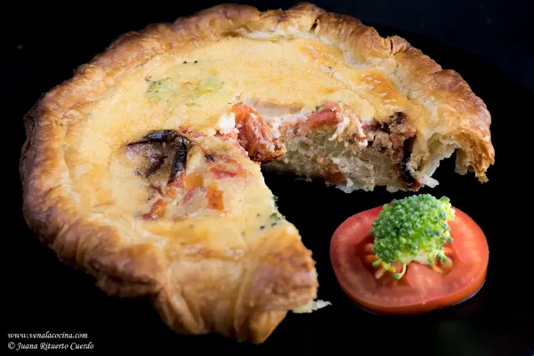 Mini quiches de tomate y brécol